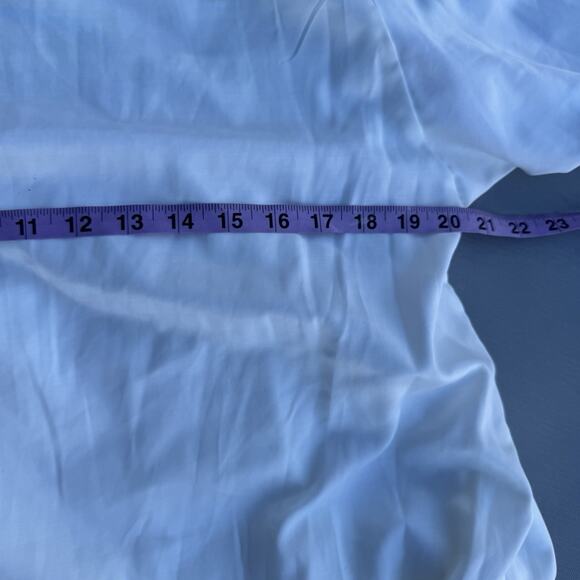 NATORI White Long Sleeve Ivory Silky Nightgown Applique Embroidered Floral Sz M - Picture 7 of 9